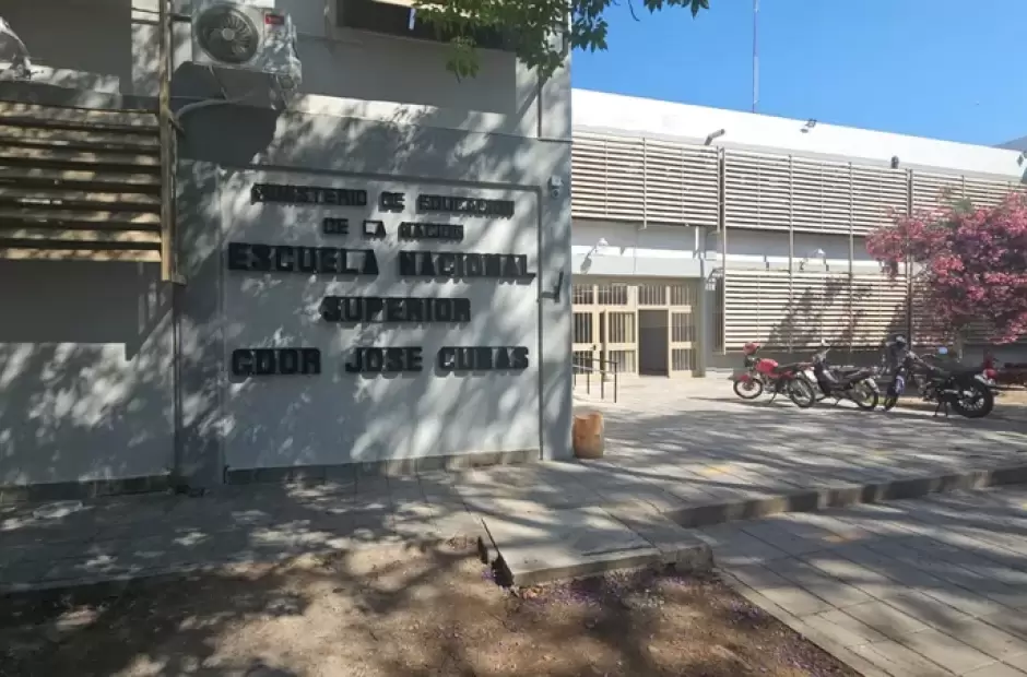 Escuela Gdor Jos� Cubas a nuevo