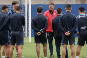 Tensi�n en San Lorenzo: la barra brava se meti� al entrenamiento y apret� a los jugadores