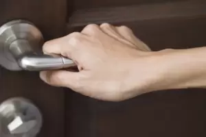 Por qu revisamos varias veces si cerramos las puertas, segn la psicologa