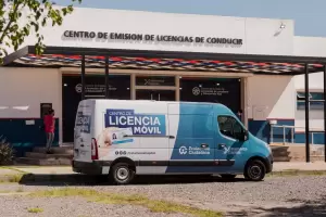 Falsos gestores de hacen pasar por empleados del Centro de Emisin de Licencias