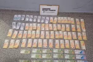 Caen dos arrebatadores que caminaban con el botn en el bolsillo