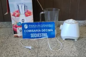 Un hombre le rob� a su hermana y termin� aprehendido