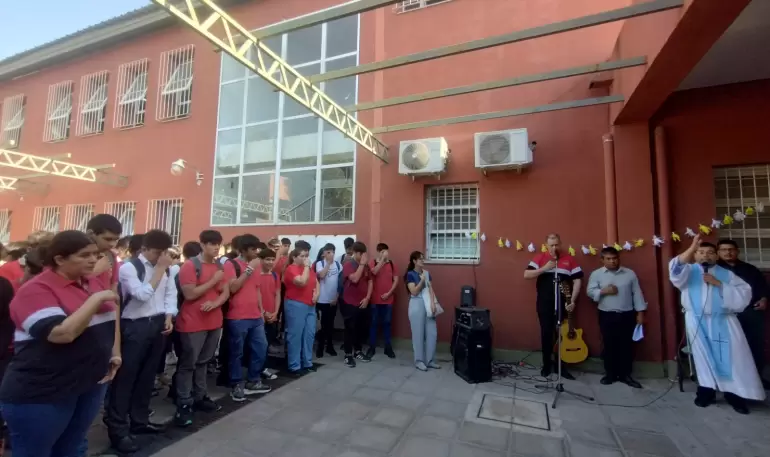 virgen visita escuela apolo