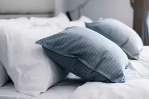 Cmo quitar las manchas de las almohadas con slo 2 ingredientes