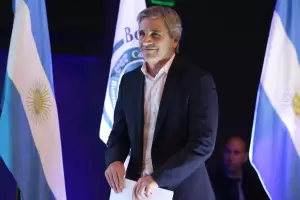 Caputo expondr el plan econmico de Milei y buscar un nuevo acuerdo con el FMI