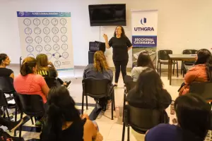 Gastronmicos y hoteleros iniciaron capacitacin en lengua de seas