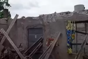 Colaps el techo de una vivienda y denuncian demora en la asistencia de Defensa Civil