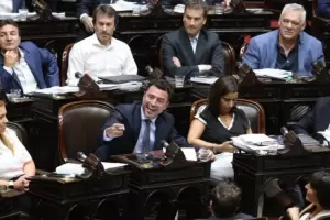 El Gobierno busca sacar ventaja de la ruptura del bloque de la UCR