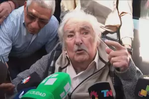 Mujica vot y critic al gobierno de Milei: "La pobreza creci en la Argentina"