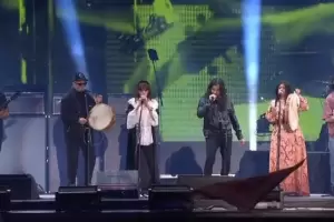 Nadia Larcher comparti escenario junto a Divididos