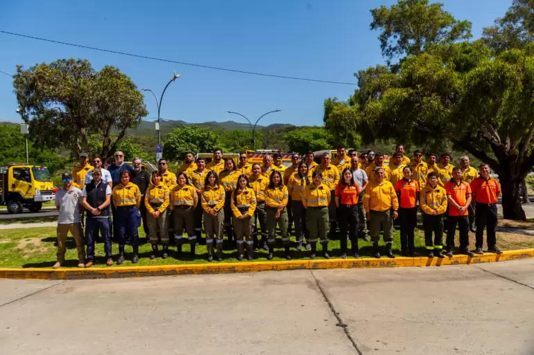 Toque de Sirena en Memoria de Brigadistas Fallecidos en Salta