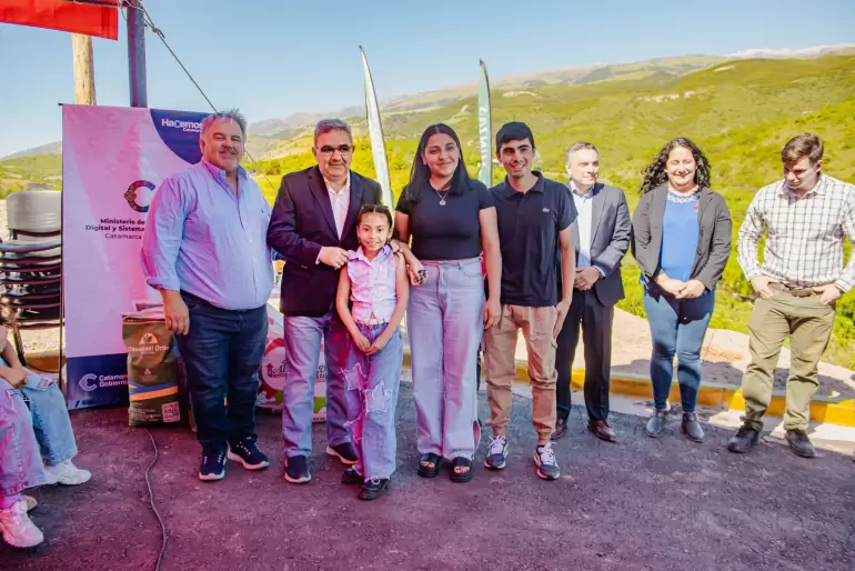 entrega de viviendas en La Juntas