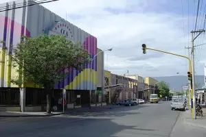 Por el traslado de la Terminal de mnibus a Valle Viejo, taxistas se declararon "en estado de alerta"