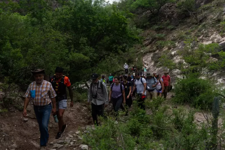 Pasos con historia hasta la cueva de Cubas