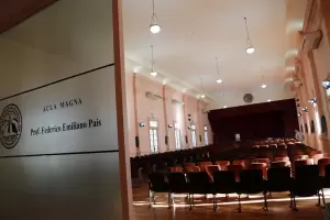 "Ser", teatro por la memoria en el Aula Magna de la UNCA
