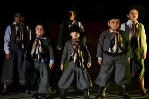 Ms de doscientos nios brillaron en la muestra anual del proyecto F.R.I.D.A