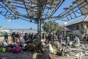 Al menos 24 muertos en un atentado en una estacin de tren de Pakistn