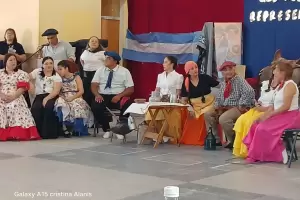 La Escuela secundaria N76 celebr el Da de la Tradicin con un Patio Matero