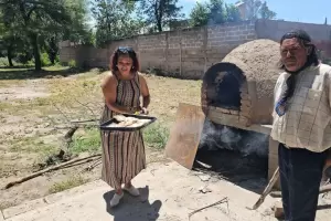 Con empanadas, msica y cabeza guateada celebraron el Da de la Tradicin en Valle Viejo y F.M.E