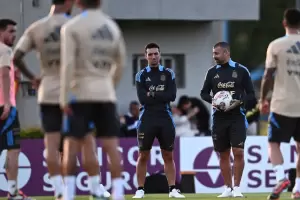 La Seleccin entren con todo el plantel completo: Quin ser el 11 titular para jugar ante Paraguay?