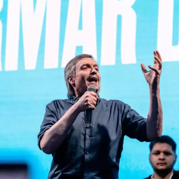 M�ximo Kirchner fue operado de un tumor benigno en una cl�nica de La Plata