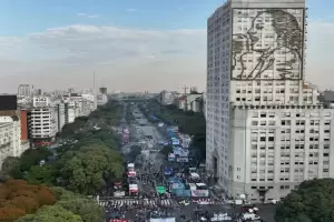 El Gobierno analiza demoler el edificio con la imagen de Evita Pern