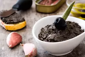 Cmo hacer una salsa de aceitunas de manera rpida y sencilla?