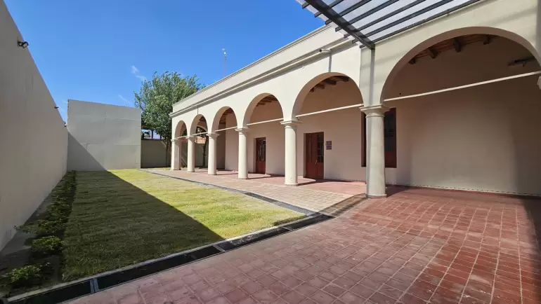 biblioteca-julio herrera