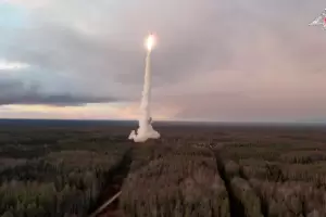 Rusia lanz un misil balstico intercontinental contra Ucrania por primera vez