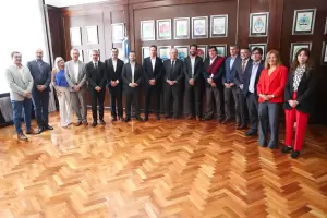 Los ministros Caria y Mura en la Mesa de Integracin Minera