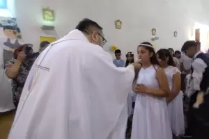 Primeras Comuniones en el centenario templo de Choya