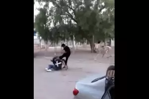 Jvenes pelearon violentamente a metros de una comisara