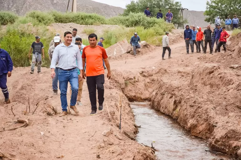 Habilitan obra de riego en Copacabana