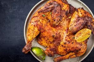 El truco infalible para evitar que el pollo a la parrilla se seque