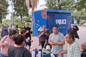 La catedral recibe a los primeros peregrinos en el Paseo de la Fe