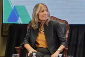 El Gobierno posterga hasta abril la quita total de subsidios a las tarifas de luz y gas