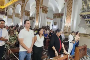 El mbito de la Educacin le rindi homenaje a la Virgen