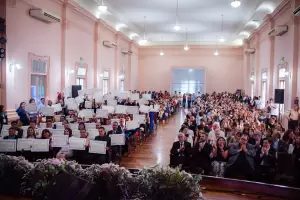 Colacin de grado: nuevos profesionales de la Facultad de Derecho