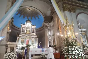 Homenaje de las familias a la Madre del Valle
