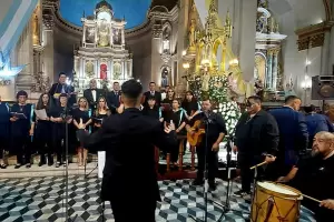 Notable puesta en escena de la Misa Criolla en honor de la Virgen del Valle