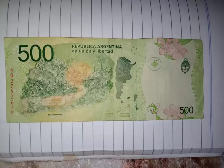 Entregan $500.000 al afortunado que tenga este billete de 500 pesos