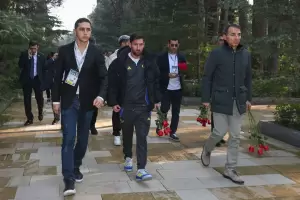 La razn del curioso viaje de Messi a Azerbaiyn