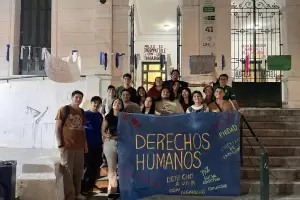 Estudiantes y jubilados participaron de actividades en defensa de los DD.HH