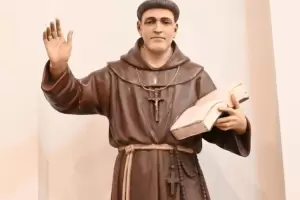 Entronizan imagen del Beato Esqui en la Baslica de Buenos Aires