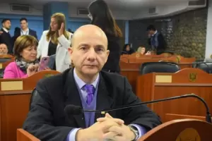 Fuerte cruce entre Brizuela y un periodista por el caso del polica Ortega