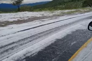 Sorpresiva granizada en la cuestecilla rumbo a El Rodeo