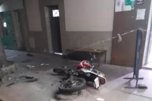 Violento choque: motocicilista fue impactado por un camin