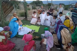 Pesebre viviente en el barrio Gauchito Gil