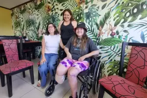 Emotivo video: Andrea Larcher volvi a caminar luego del accidente en Crdoba