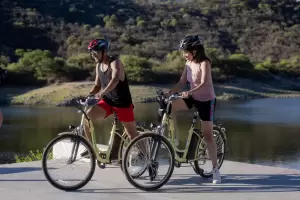 Cunto gana un empleado de turismo en agosto de 2025?